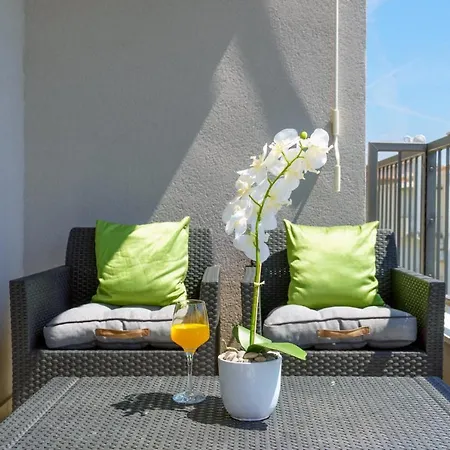 Emilia Lofts Apartment Tucepi Exterior photo