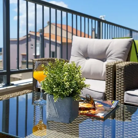Emilia Lofts Apartment Tucepi Exterior photo