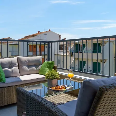 Emilia Lofts Apartment Tucepi Exterior photo