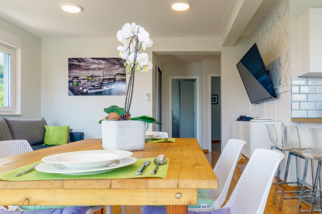 Emilia Lofts Apartment Tucepi
